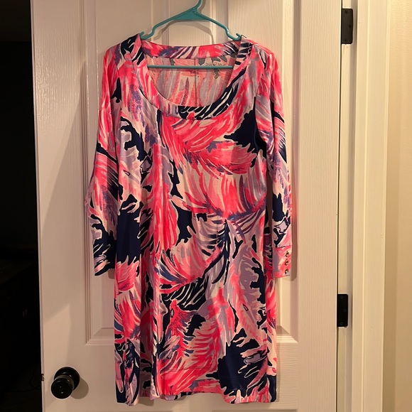 Lilly Pulitzer dress size medium. Worn once - Picture 1 of 2